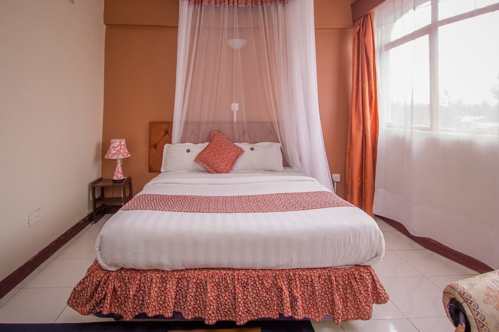 Chester Hotel Nakuru Exterior photo