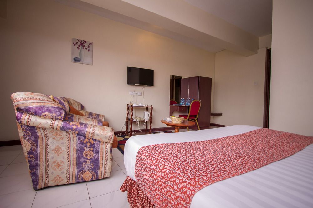 Chester Hotel Nakuru Exterior photo